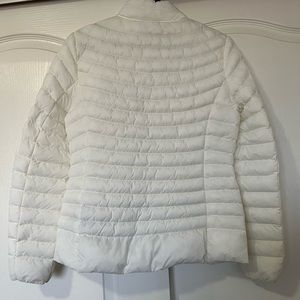 Ultra light Packable Jacket, White